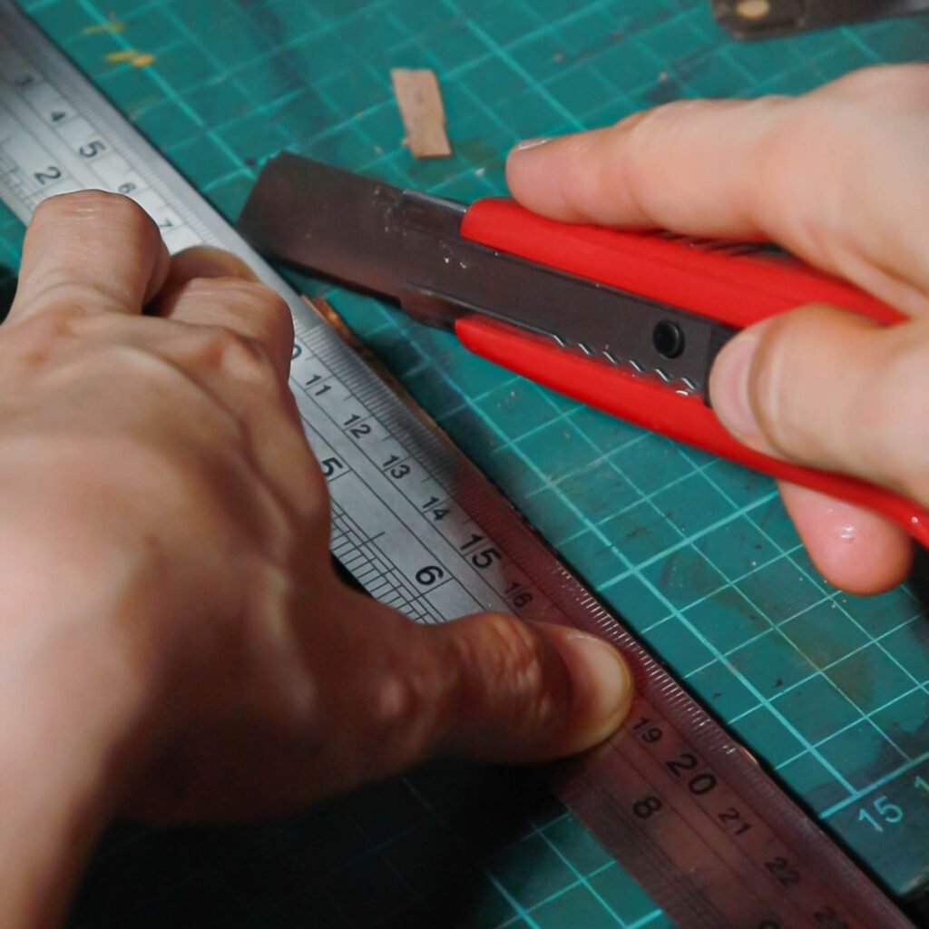 Handcraft watch strap process - Tidying up the strap