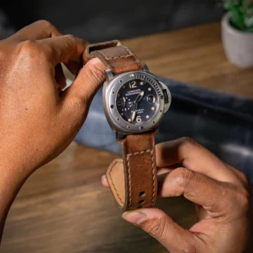 caitlin-8-strap-on-panerai-luminor-submersible-PAM00106-made-by-Gunny-Straps