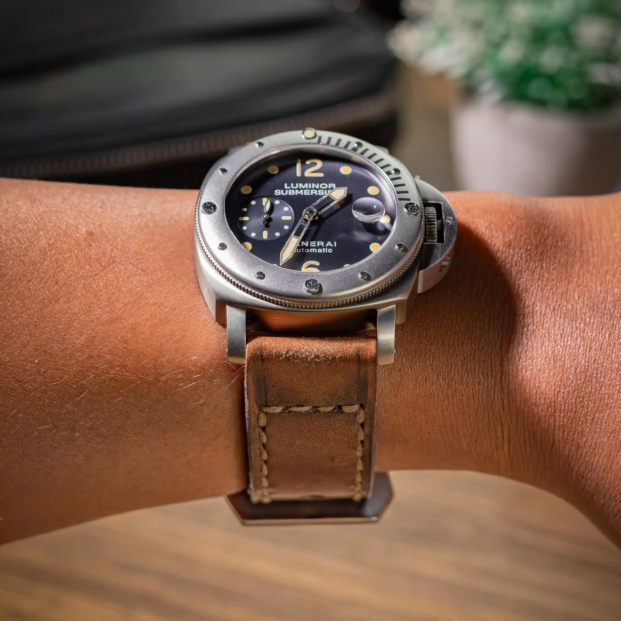 caitlin-8-strap-on-panerai-luminor-submersible-PAM00106-made-by-Gunny-Straps