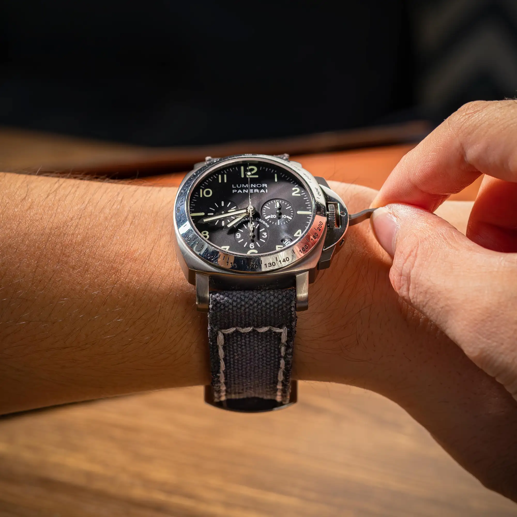 Canvas-noir-strap-on-panerai-luminor-PAM00072-made-by-Gunny-Straps