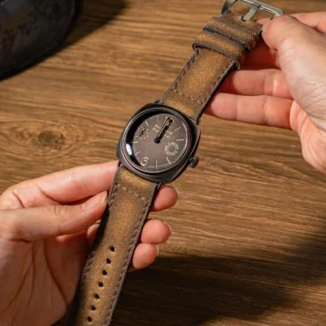 canvas-brown-no-11-strap-on-Panerai-Radiomir-Otto-Giorni