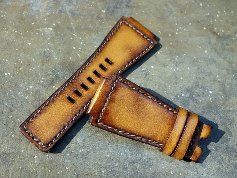 Artdeco02_02 - Gunny Straps Official