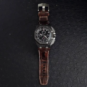 Tobacco-crocodile-strap-on-Audemars-Piguet-ROO-made-by-Gunny-Straps