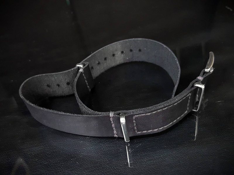 black Single Pass leather strap for rolex