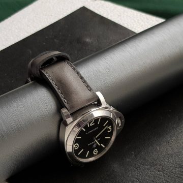 Deep Grey vintage leather from Gunny Straps shown on Panerai strap paneristi handmade leather watchband pam000 fiddy pam372 classic sporty model.