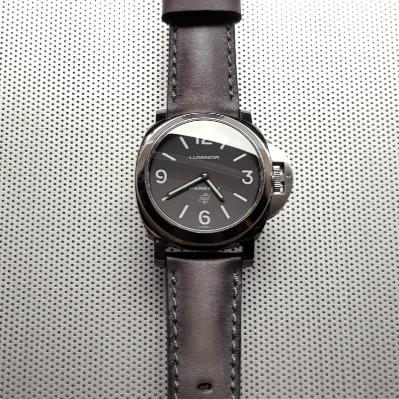 Deep Grey vintage leather from Gunny Straps shown on Panerai strap paneristi handmade leather watchband pam000 fiddy pam372 classic sporty model.