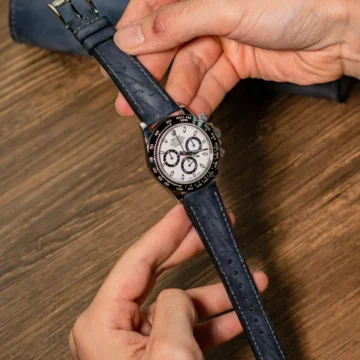 Grey-patina-scritto-strap-on-Rolex-Daytona-Ceramic-Panda-made-by-Gunny-Straps