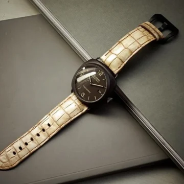 Opaline-Crocodile-watch-strap-on-Panerai-Radiomir-Black-Seal-made-by-Gunny-Straps