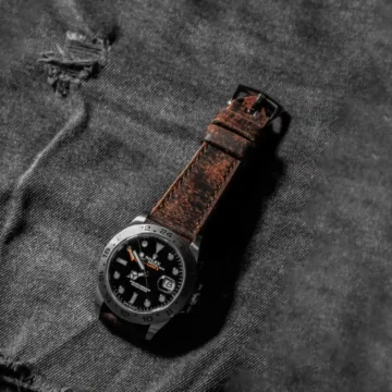 Blackbay-Strap-on-Rolex-Explorer-II-made-by-Gunny-Straps