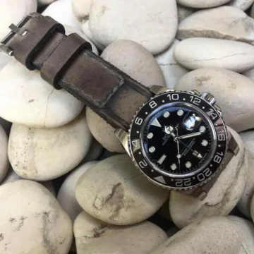 Caitlin 5 Strap on Rolex GMT Master II