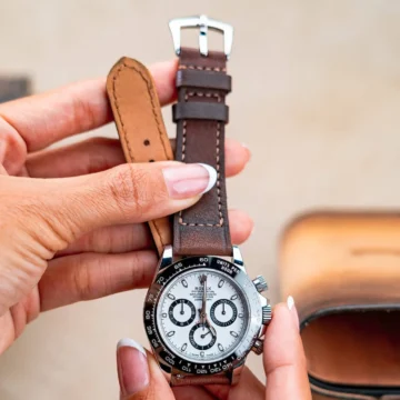 Little-Caitlin-4-on-Rolex-Daytona-Ceramic-Panda-made-by-Gunny-Straps