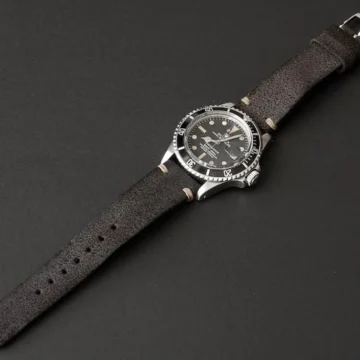 Minimalist Ebony Strap on Rolex Sea-dweller-made-by-Gunny-Straps
