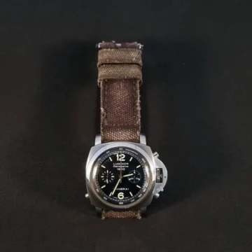 Purplish-Brown-canvas-Strap-on-Panerai-Luminor-Rattrapante-made-by-Gunny-Straps