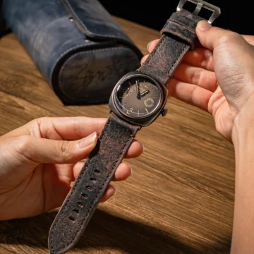 Blackbay-strap-on-Panerai-Radiomir-Otto-Giorni-made-by-Gunny-Straps