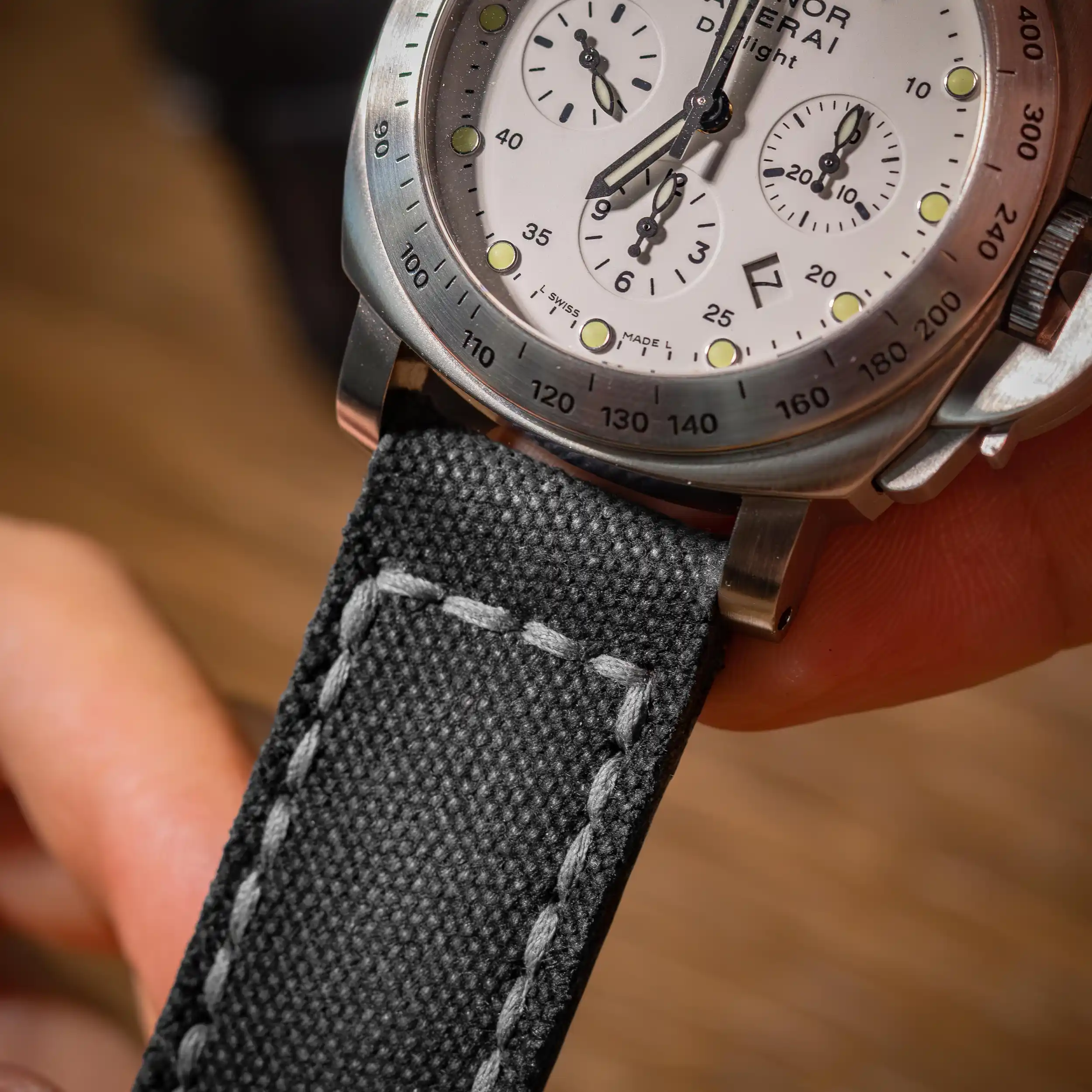 Canvas-noir-strap-on-Panerai-Luminor-Chrono-Daylight-made-by-Gunny-Straps