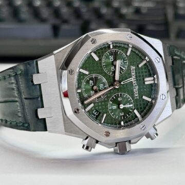 Emerald Croco Strap on AP RO