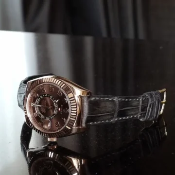 Anthracite-Crocodile-watch-strap-on-rolex-sky-dweller-made-by-Gunny-Straps