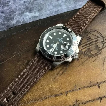 Brown-Japanese-Canvas-Strap on-Rolex-Submariner-made-by-Gunny-Straps