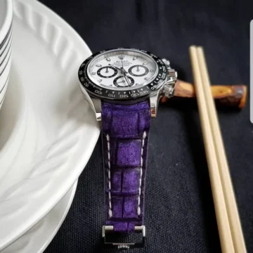 purple-nubuck-crocodile-watch-strap-on-rolex-daytona-ceramic-panda-made-by-Gunny-Straps