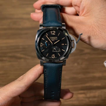 Deep-Blue-strap-on-Panerai-Luminor-PAM1321-made-by-Gunny-Straps