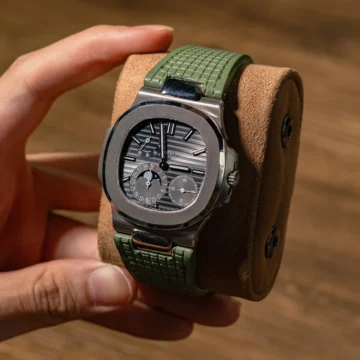 Fern-Green-Chessboard-Leather-Strap-on-Patek-Philippe-Nautilus-made-by-Gunny-Straps