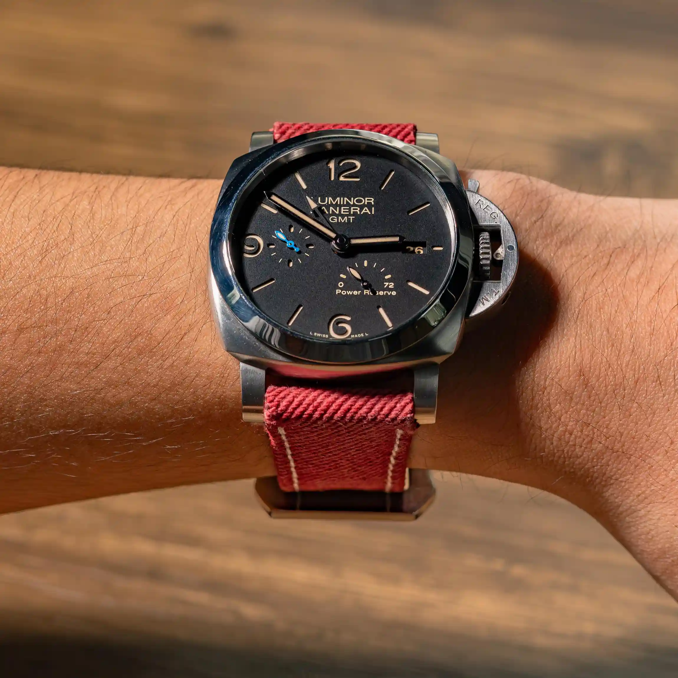 Red-denim-strap-on-Panerai-Luminor-PAM1321-made-by-Gunny-Straps
