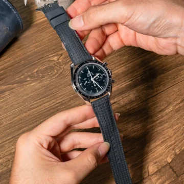 Grey-chessboard-strap-on-Omega-Speedmaster-made-by-Gunny-Straps