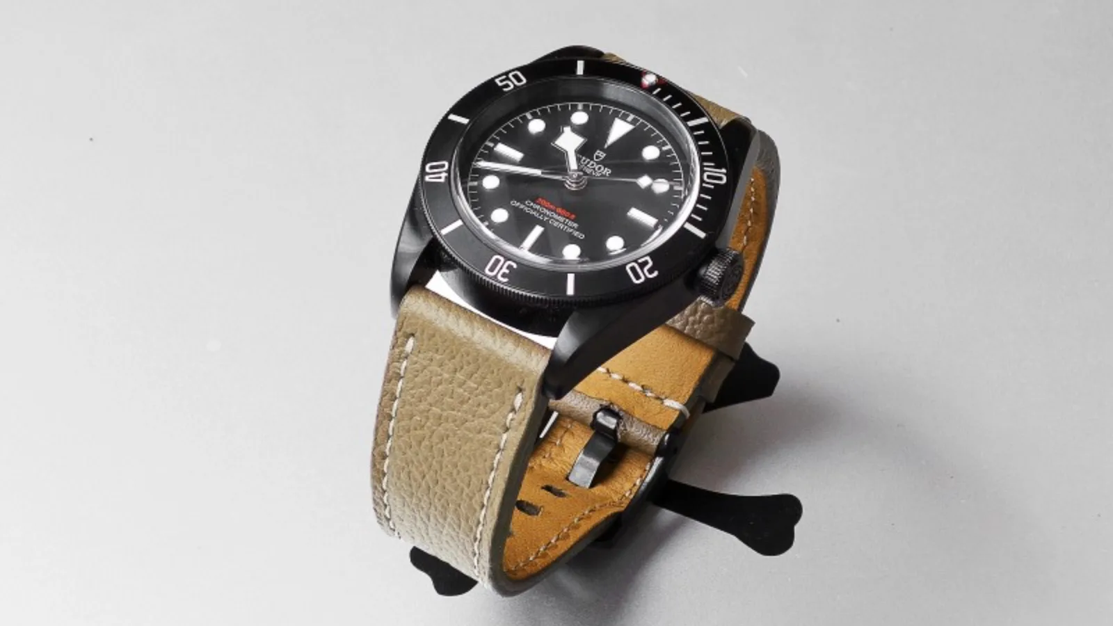 Pebble Tan Strap on Tudor Black Bay Dark