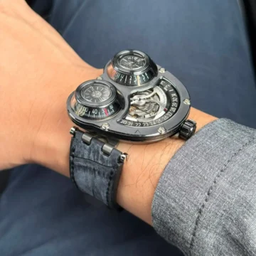 Grey-nubuck-crocodile-strap-on-MB&F-HM3-MegaWind