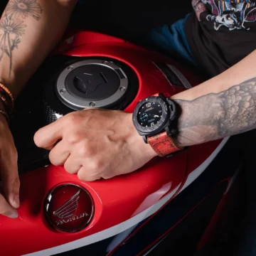 Pink-Coral-strap-on-Panerai-Submersible-Carbotech-made-by-Gunny-Straps