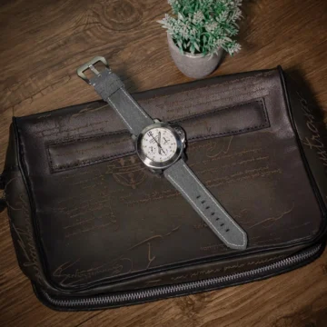 grey-denim-strap-on-panerai-luminor-chrono-daylight-made-by-Gunny-Straps