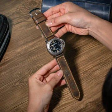 Mission-Impossible-3-strap-on-Panerai-Luminor-Submersible-PAM00106-made-by-Gunny-Straps