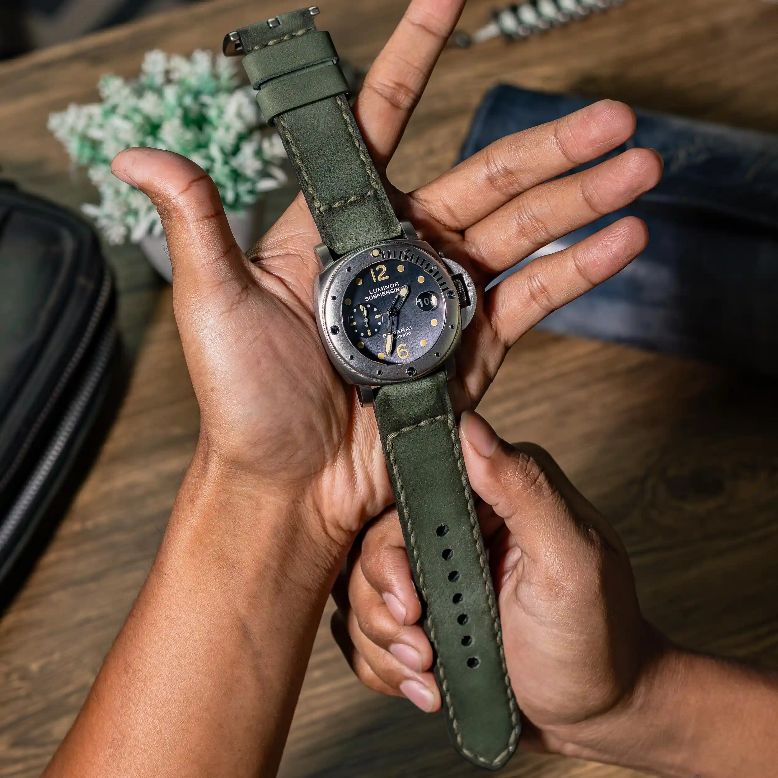 caitlin-7-strap-on-panerai-luminor-submersible-PAM00106-made-by-Gunny-Straps