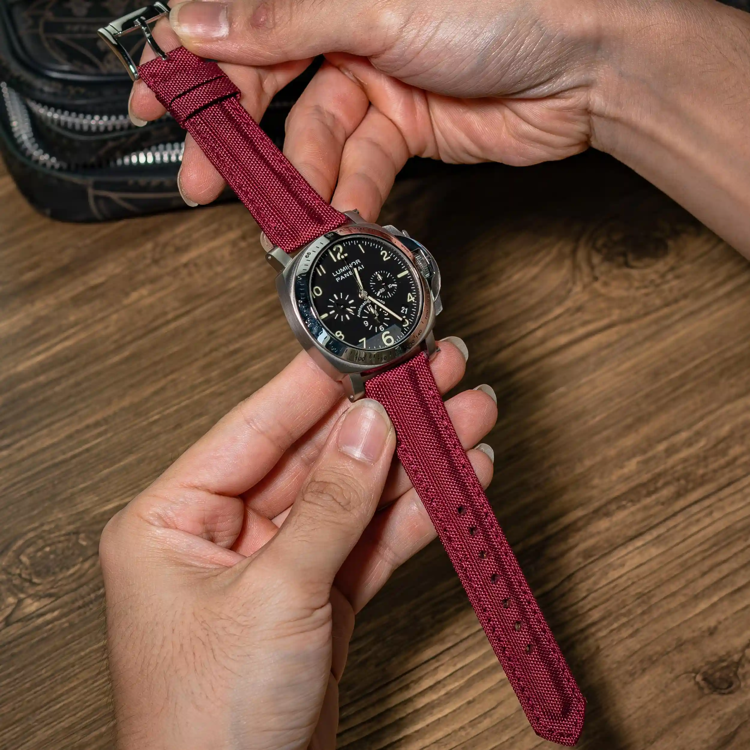 magenta-kevlar-strap-on-Panerai-Luminor-PAM00072-made-by-Gunny-Straps