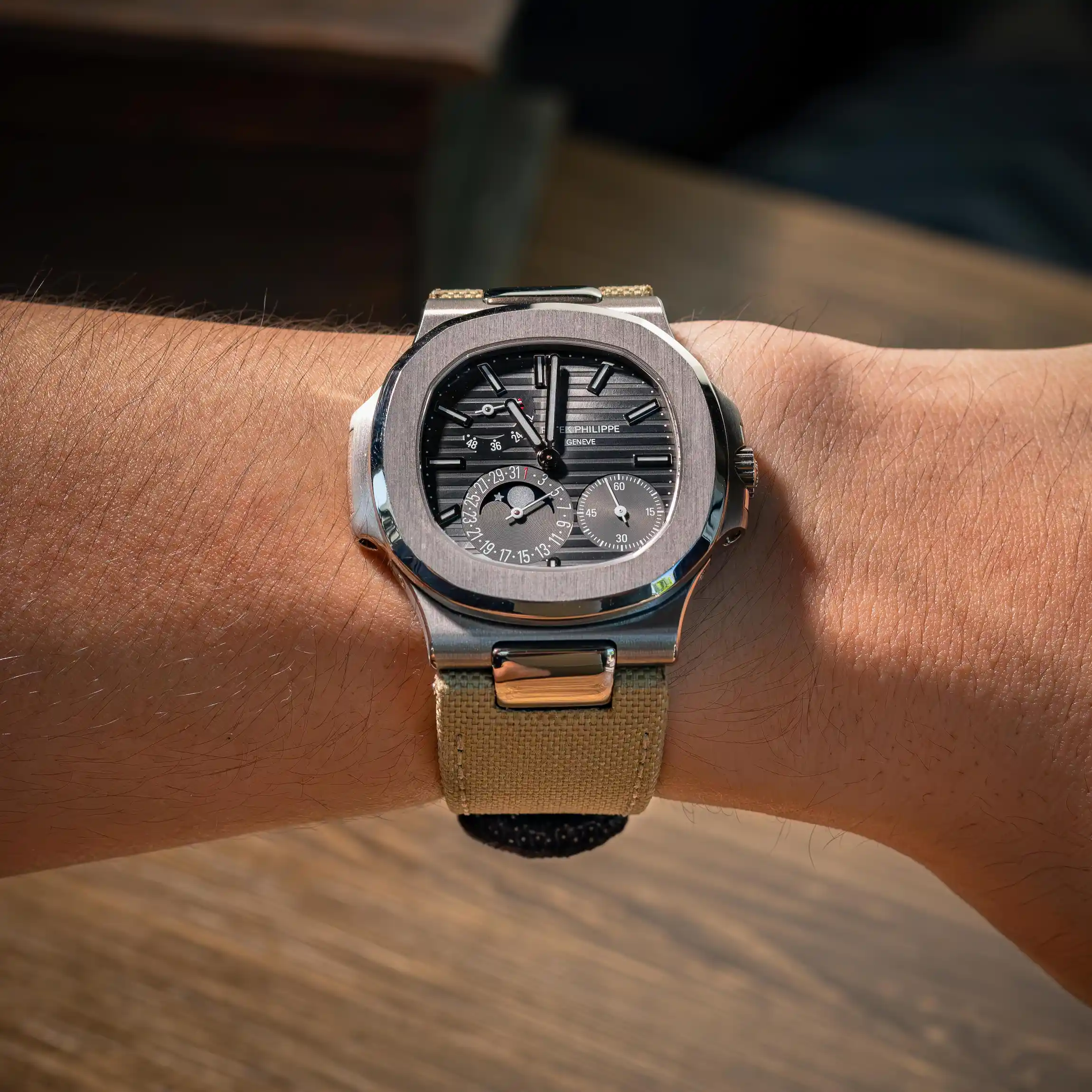 sand-kevlar-strap-with-brown-hook-loop-on-patek-philippe-nautilus-made-by-Gunny-Straps