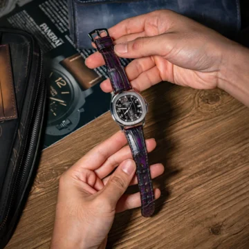 dark-amethyst-crocodile-strap-on-patek-philippe-aquanaut-made-by-Gunny-Straps